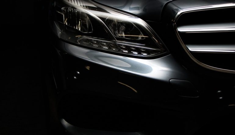 Deducibilidad iva coches comerciales